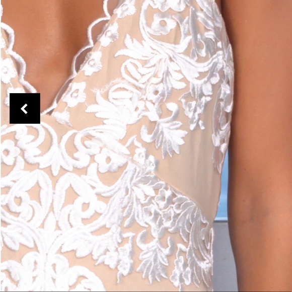 Saved By the Dress: White and Beige Maxi (L) - Picture 4 of 4